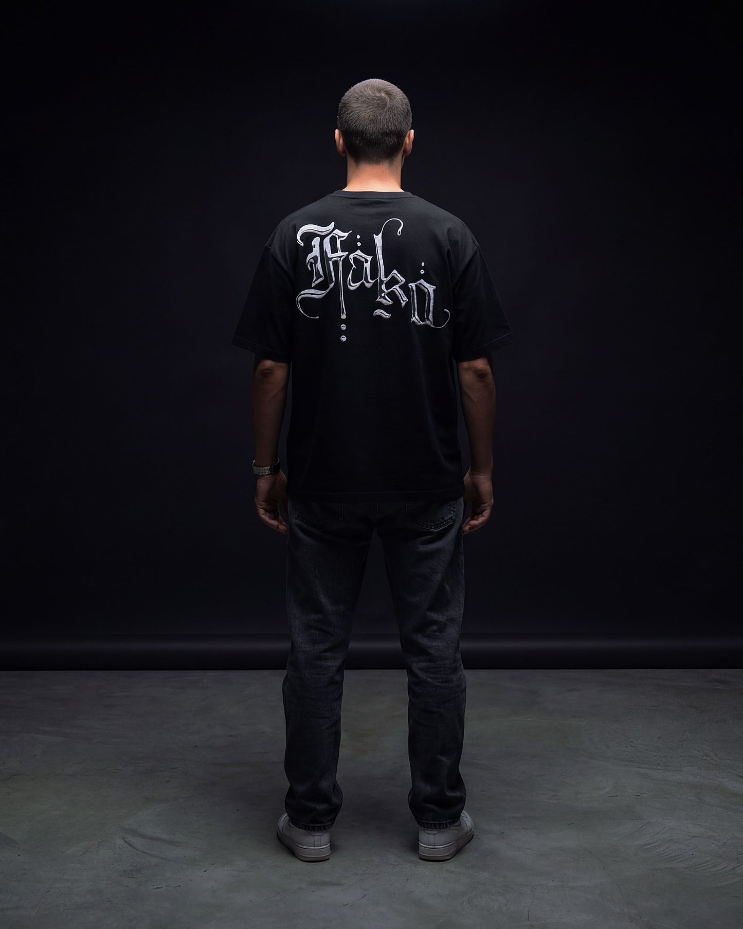 UC(C) Calligraphy T. BLACK