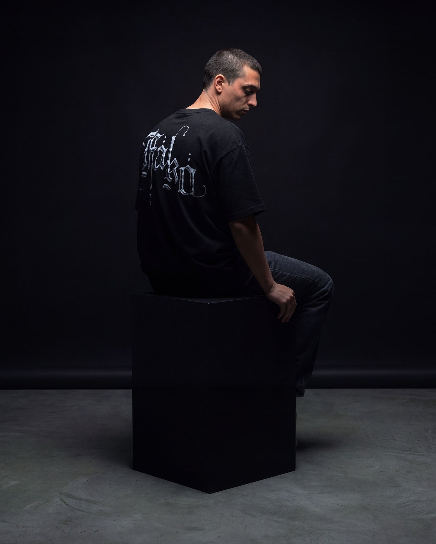 UC(C) Calligraphy T. BLACK