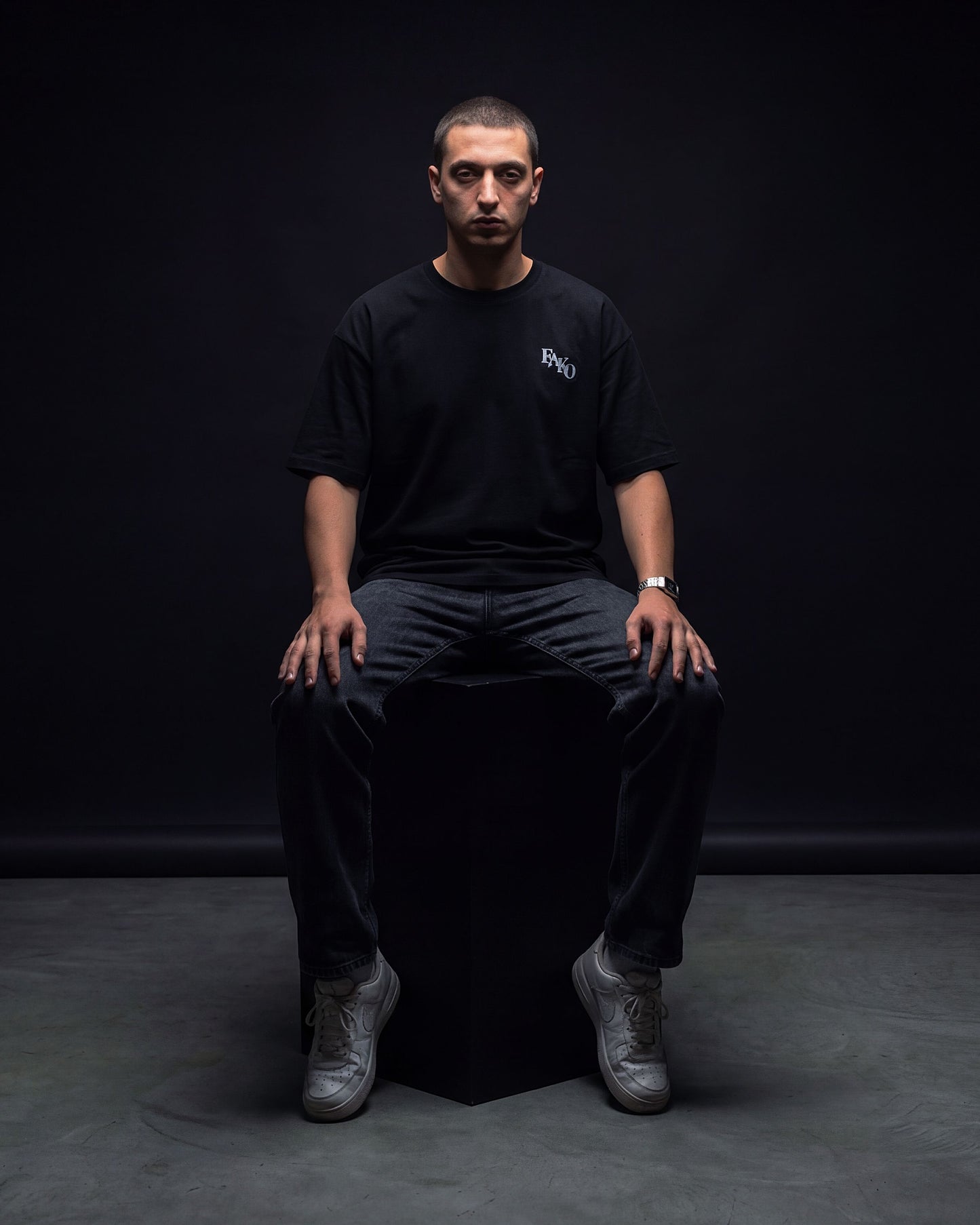 UC(C) Calligraphy T. BLACK