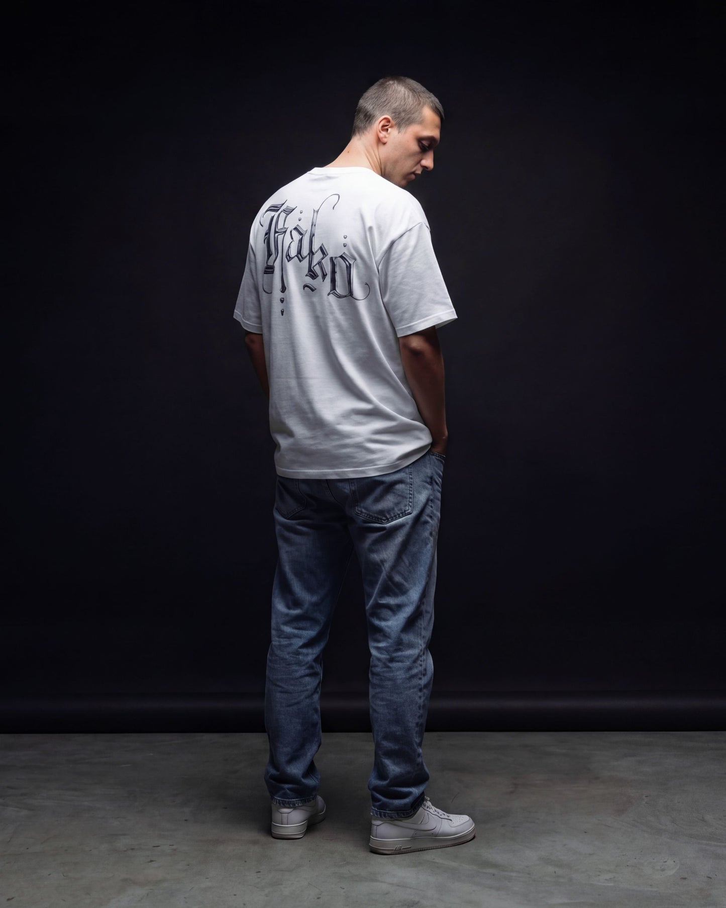 UC(C) Calligraphy T. WHITE