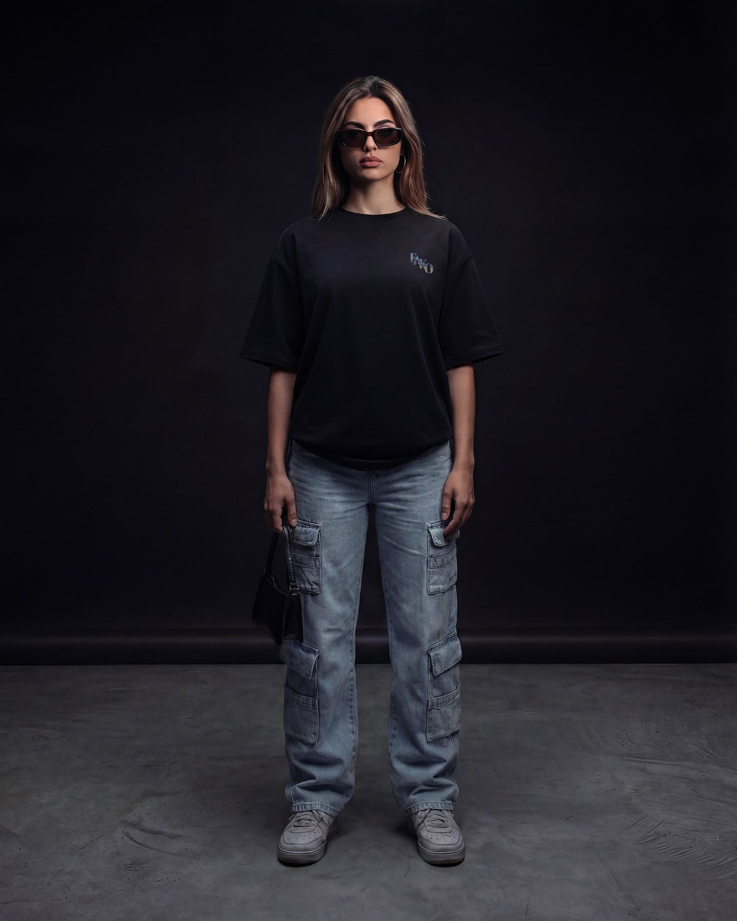 UC(C) Calligraphy T. BLACK (WOMEN)